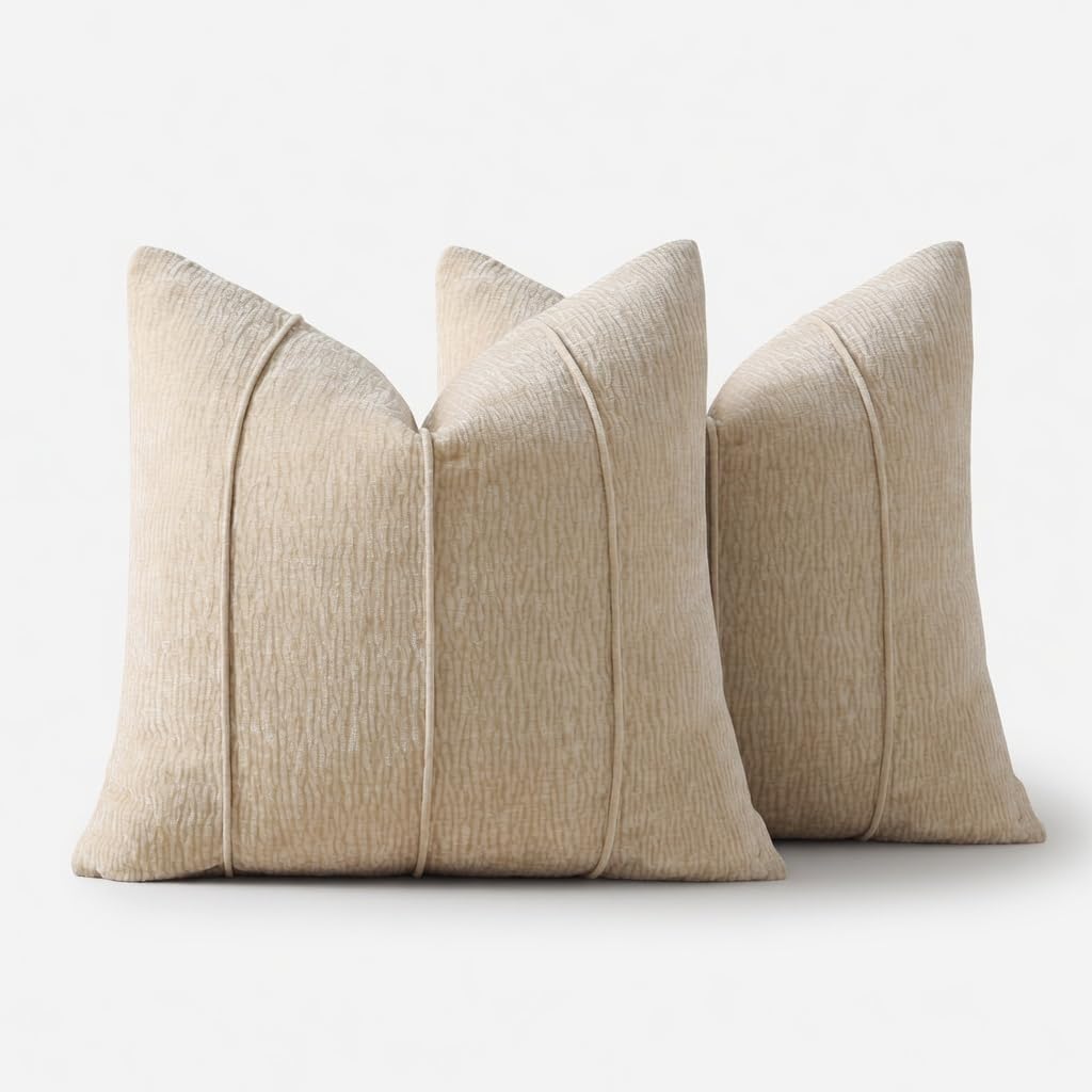 Ribbed Chenille Throw Pillow with Insert