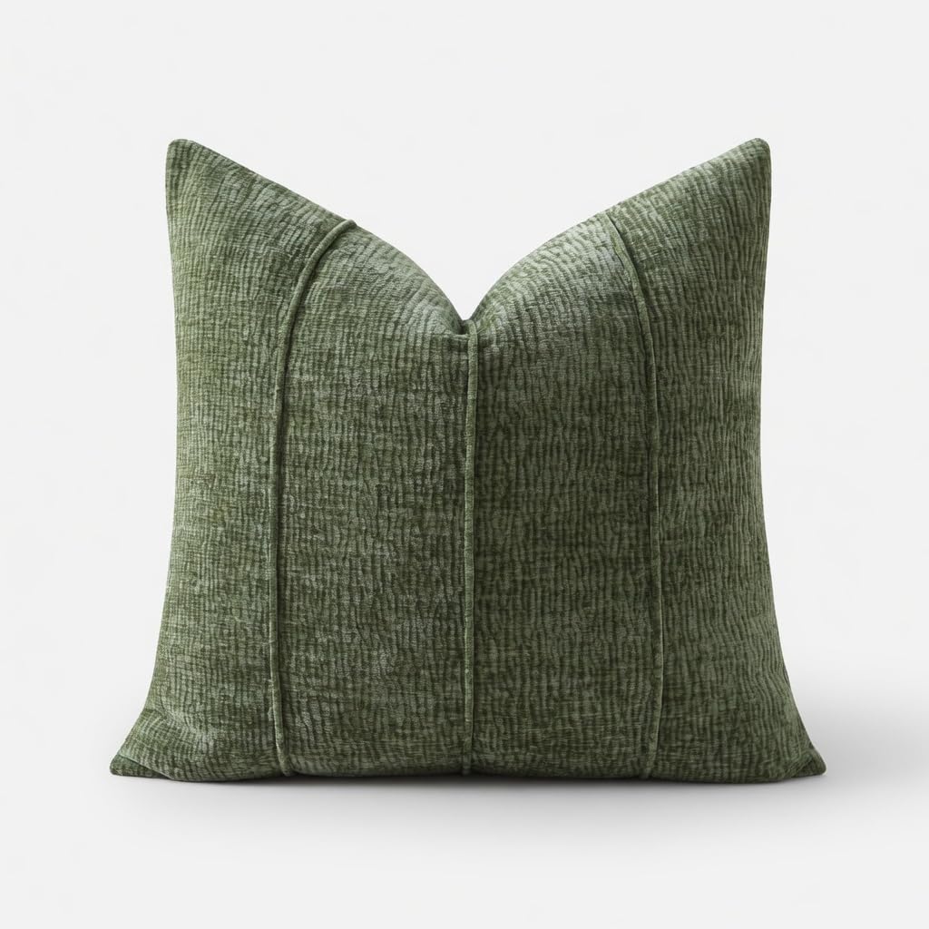 Ribbed Chenille Throw Pillow with Insert