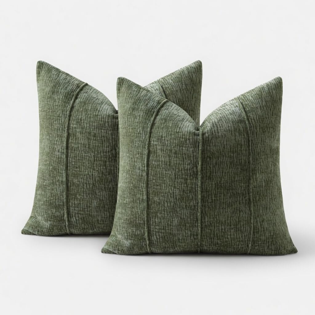 Ribbed Chenille Throw Pillow with Insert