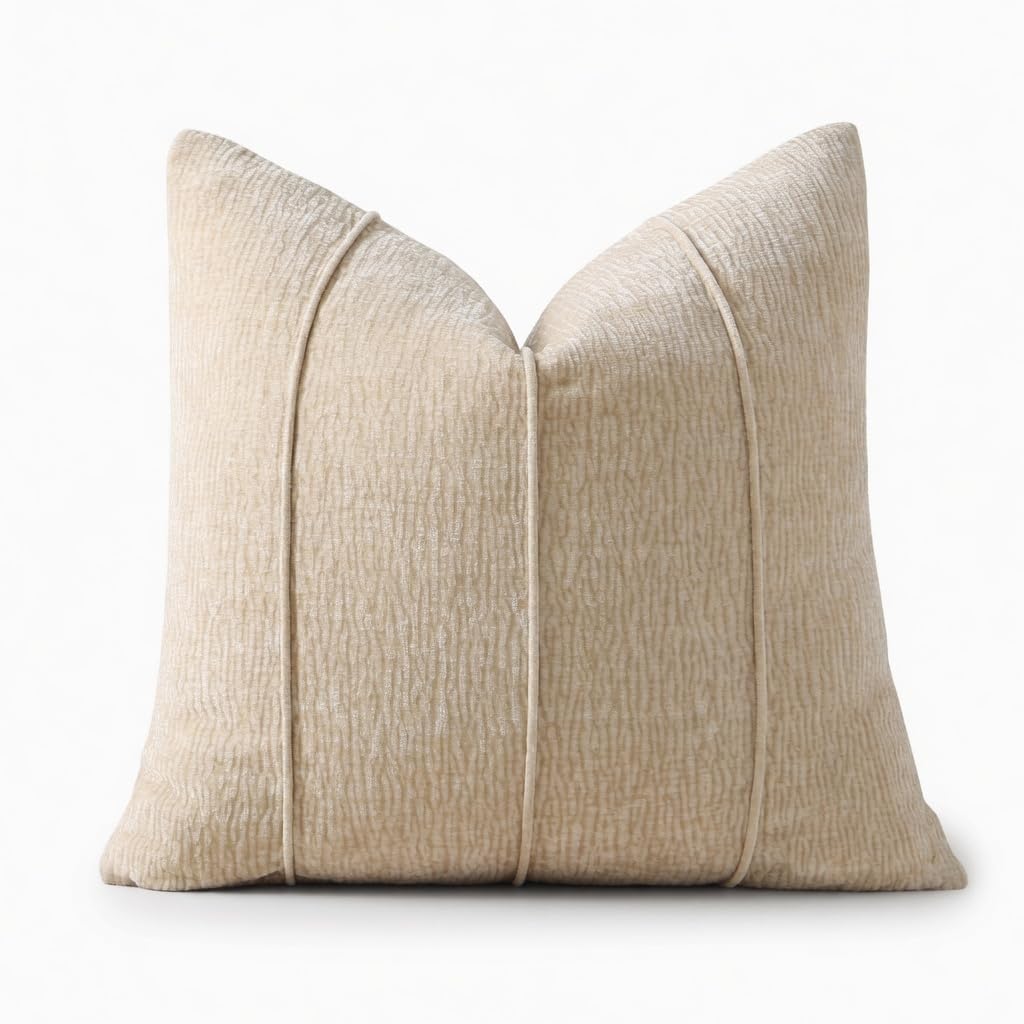 Ribbed Chenille Throw Pillow with Insert