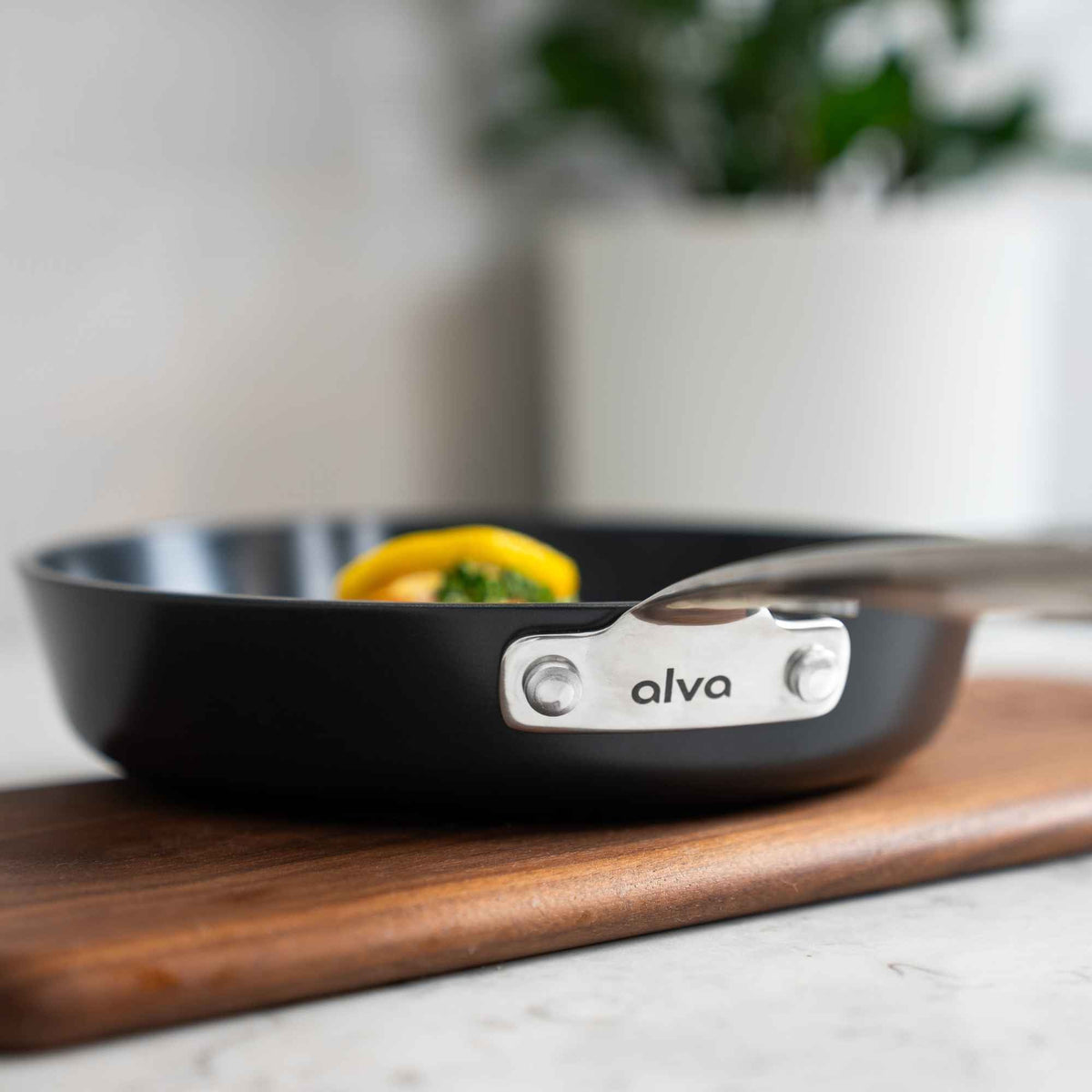 Alva Ceramic Nonstick Frying Pan