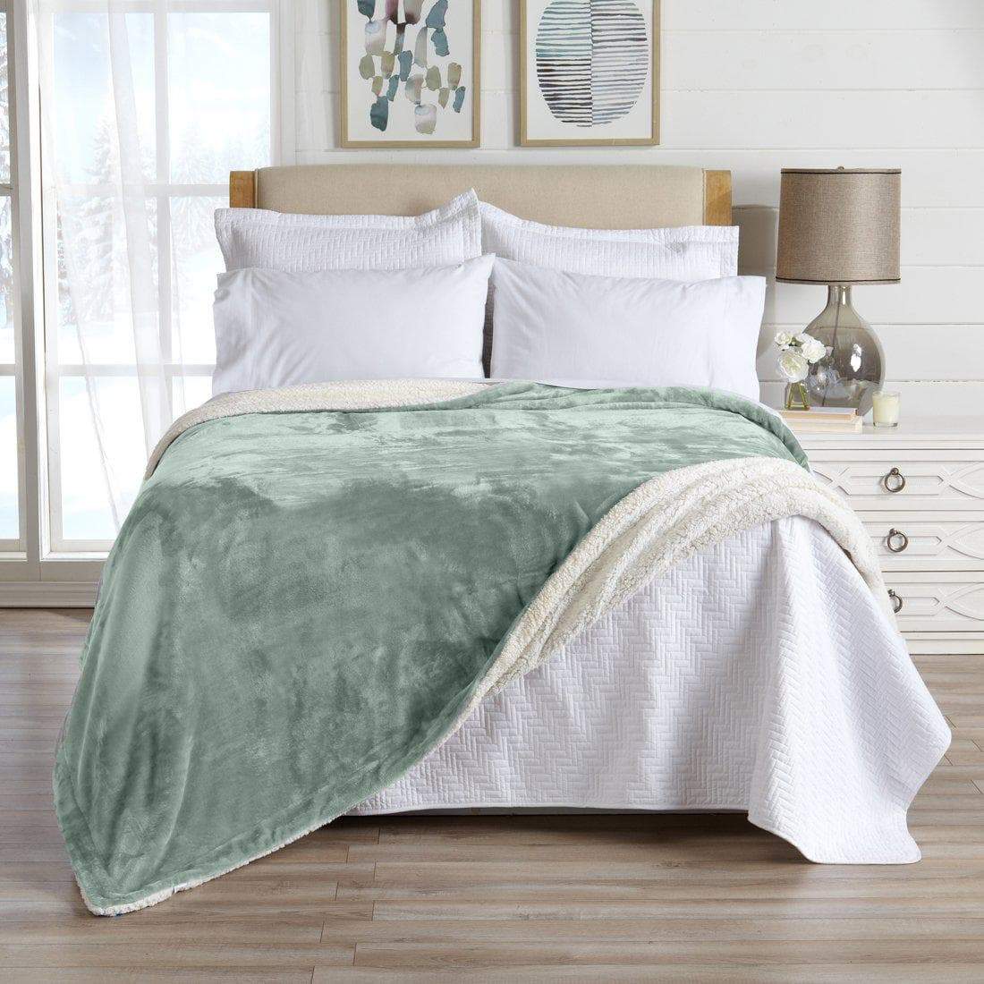 Velvet Plush Sherpa Bed Blanket, Kinsley Collection