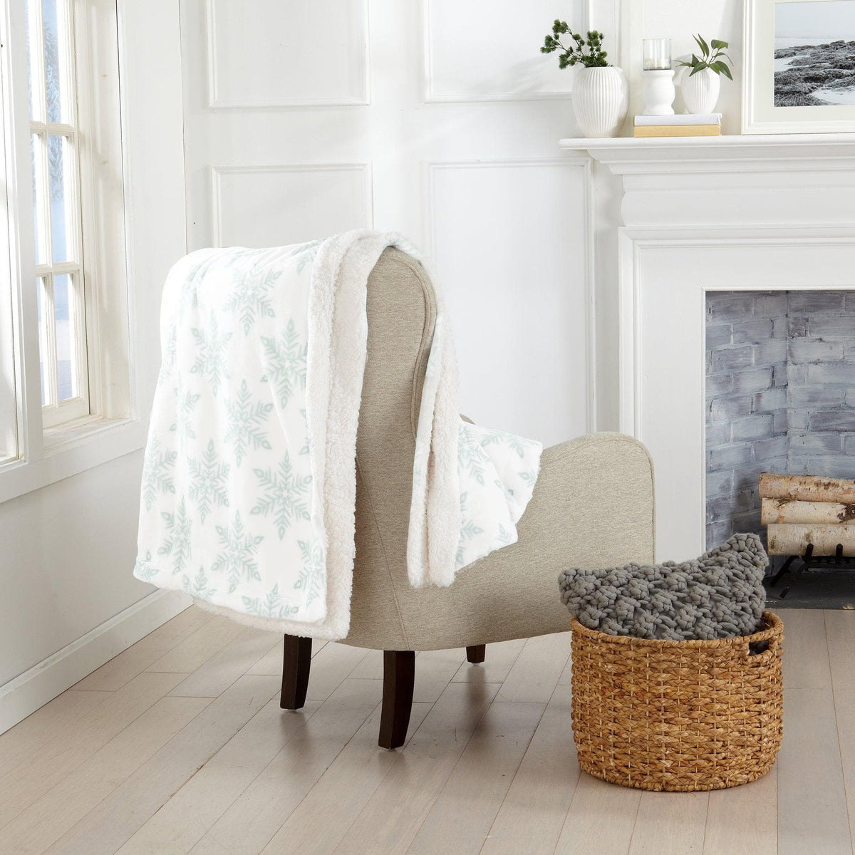 Velvet Plush Sherpa Bed Blanket, Kinsley Collection