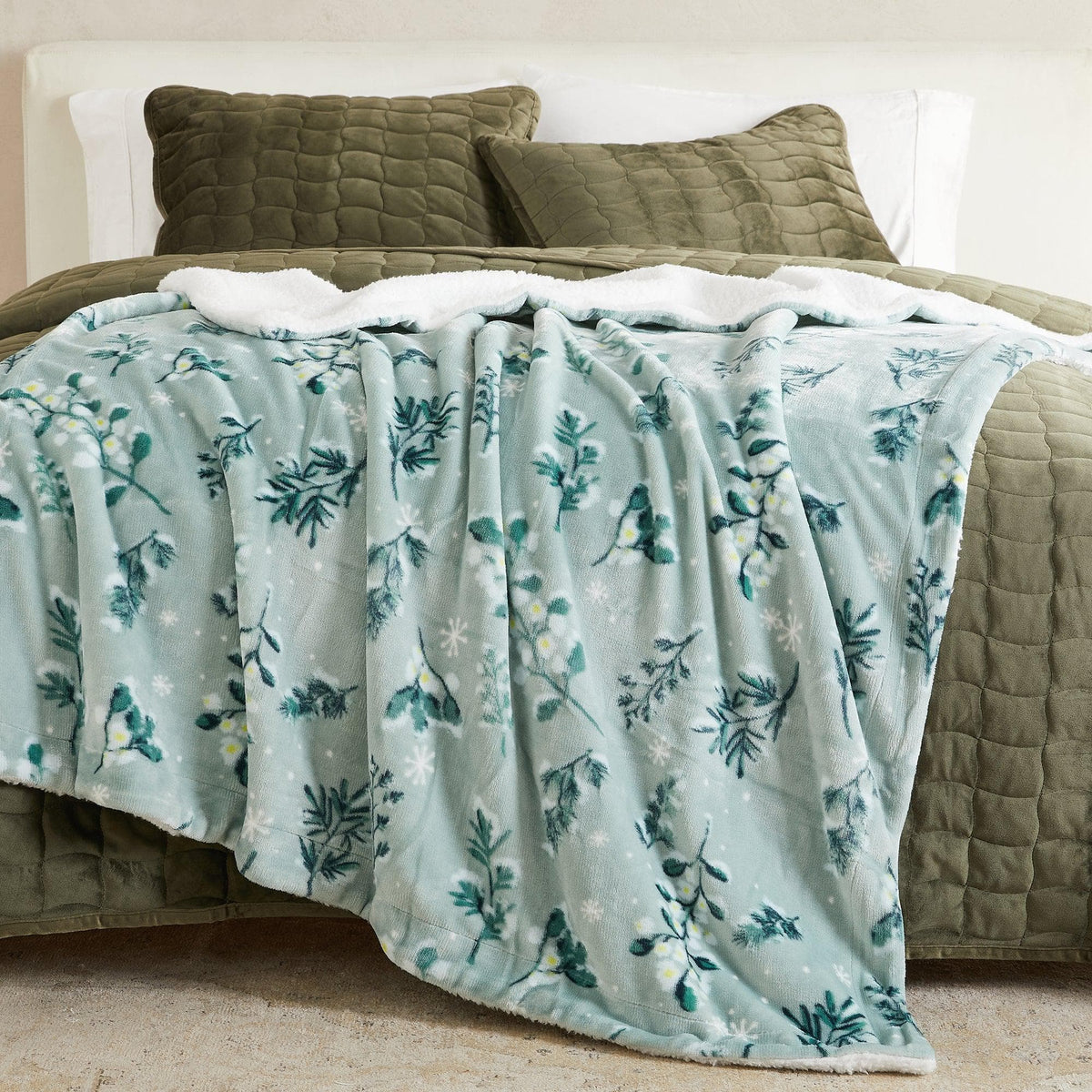 Velvet Plush Sherpa Bed Blanket, Kinsley Collection